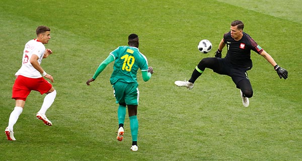 Senegal scores 2nd goal against Poland at FIFA worldcup 2018